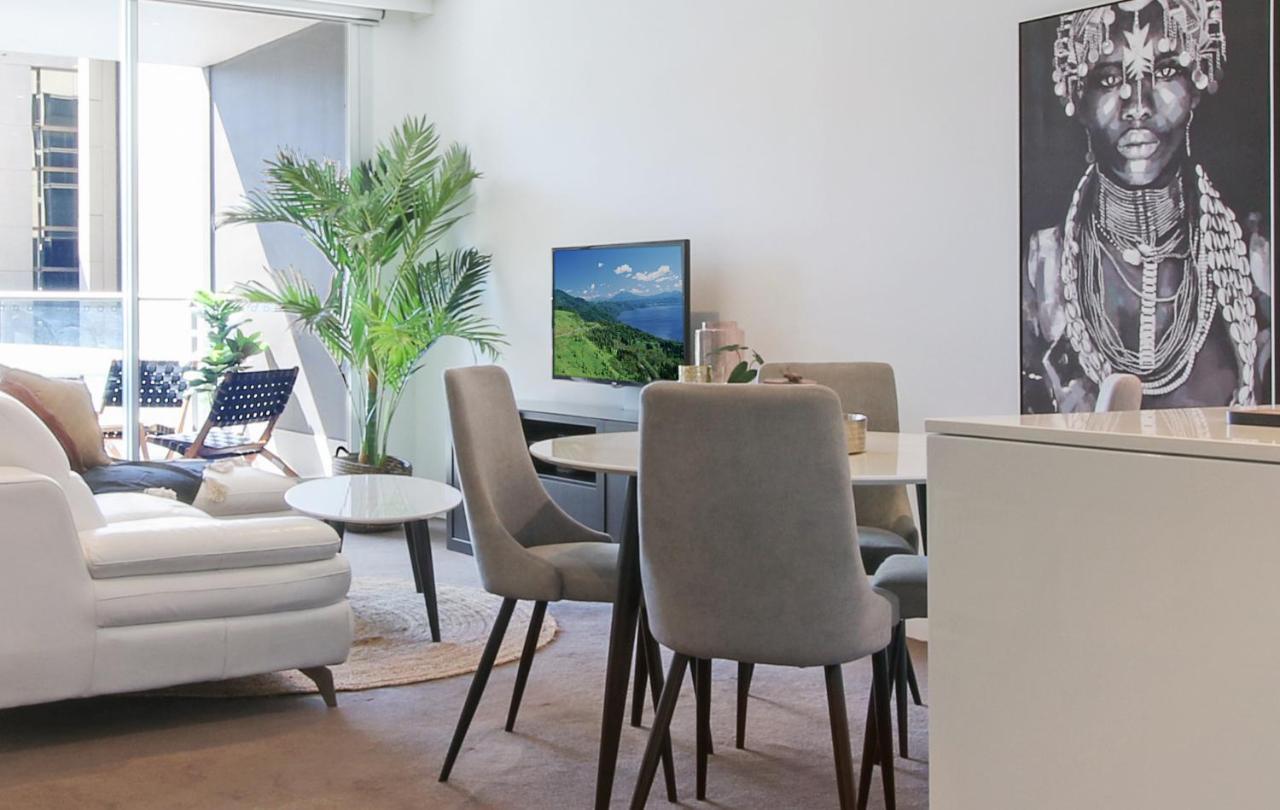 Lux 2Br Apt On Hindmarsh Sq-Pool-Gym-Sauna-Parking Adelaide Ngoại thất bức ảnh
